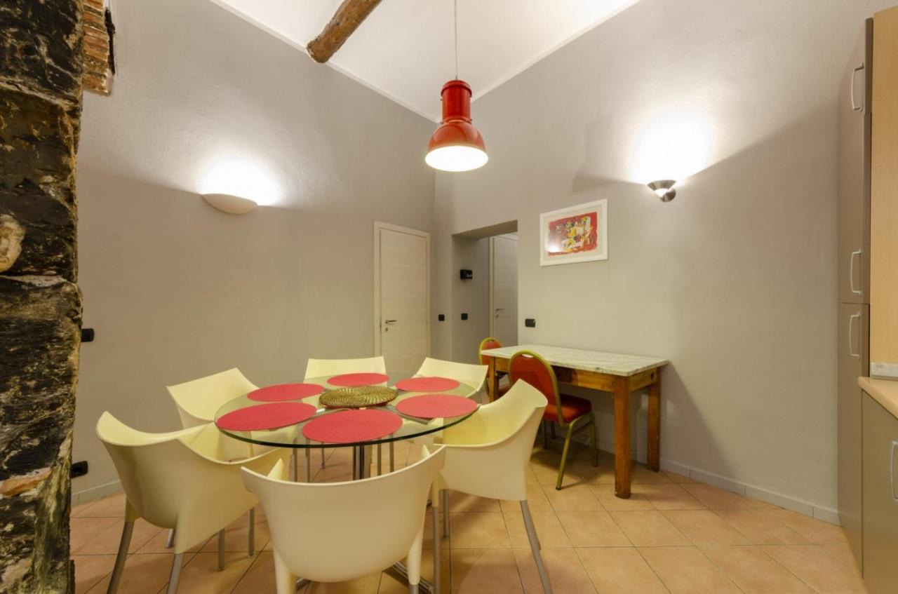 Apartamento Joivy Warm Family Flat For 9, Near Porto Antico Génova Exterior foto