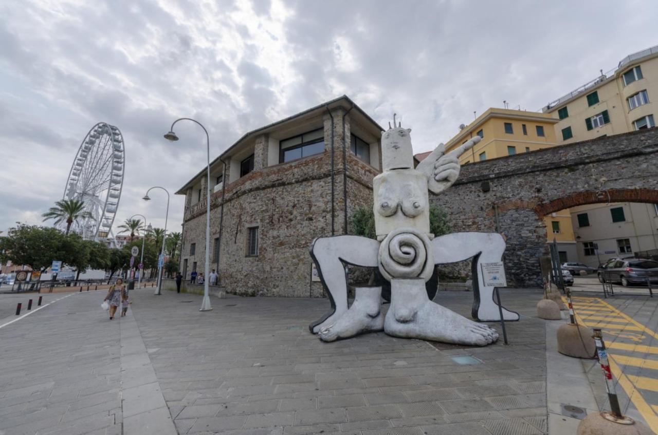 Apartamento Joivy Warm Family Flat For 9, Near Porto Antico Génova Exterior foto
