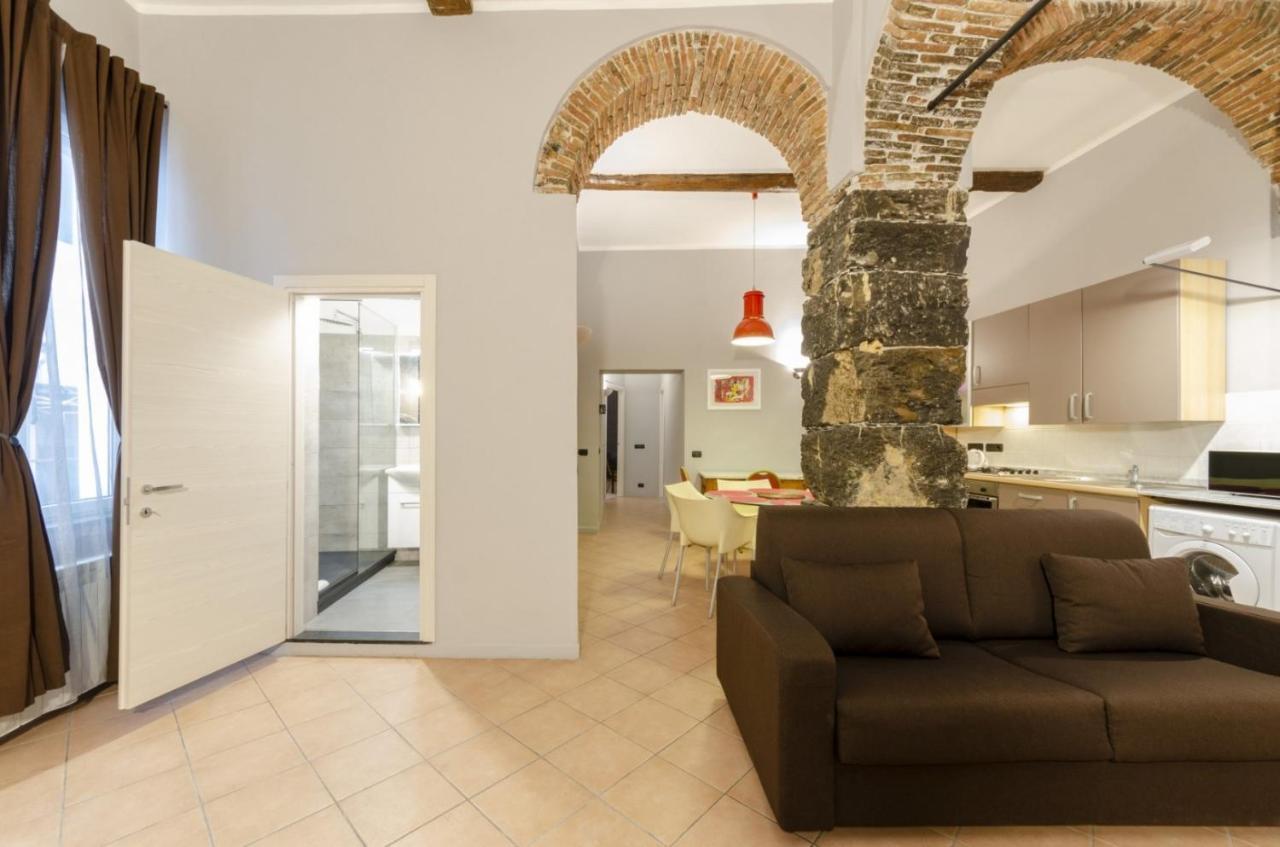 Apartamento Joivy Warm Family Flat For 9, Near Porto Antico Génova Exterior foto