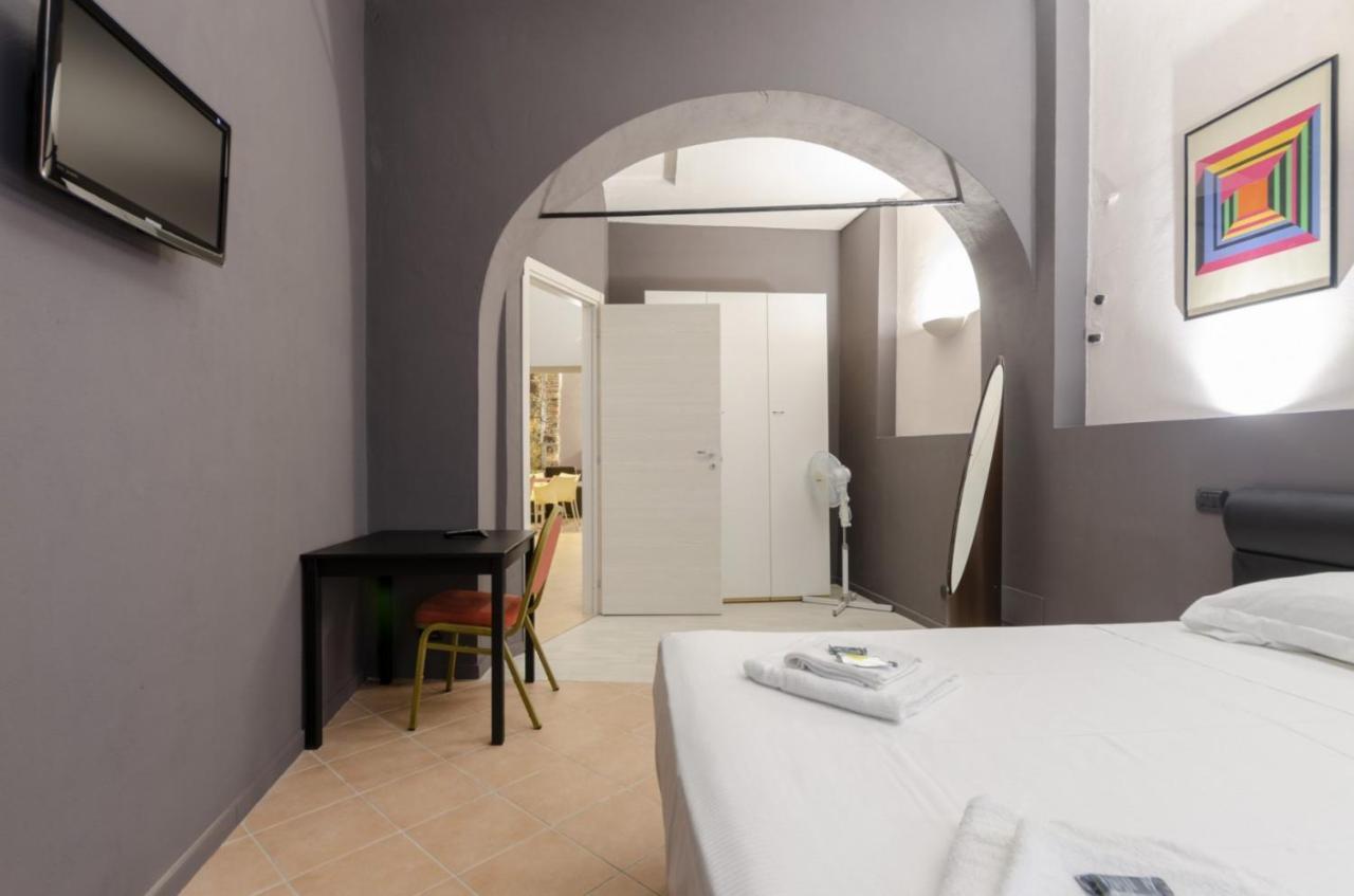 Apartamento Joivy Warm Family Flat For 9, Near Porto Antico Génova Exterior foto